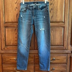 Judy Blue Boyfriend Mid Rise Distressed Jean